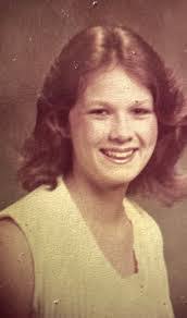 Dana Dee's Instagram, Twitter & Facebook