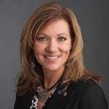 Diane Schull's Instagram, Twitter & Facebook