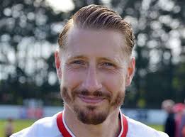 Welling United have confirmed that the club and Manager Lee Martin have  parted ways following a disappointing start to the season. The Wings are in  the Isthmian Premier relegation zone after just