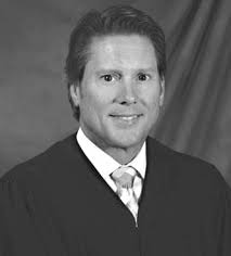 Lawyer Cover May 2013_162816 Lawyer Mar 06 Cover