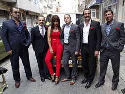 ÇAKALLARLA DANS ?SIFIR SIKINTI? FİLMİNİN AFİŞİNİ FANLARI SEÇECEK!!! -