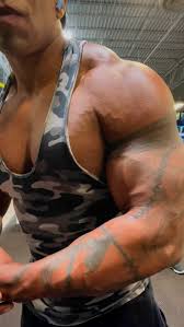 It's Sunday Funday Cum grab these PINEAPPLE 🍍 GUMMIES Get Your In Today  With My Discount Below ⬇️ https://friend-of-dorothy.co.uk/collections/shop  DISCOUNT Code: Ken10