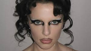 Attention-Seeking Much?' Swifties Roast Julia Fox for Backing Charli XCX in  Viral TikTok Feud | IBTimes UK