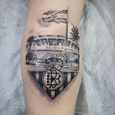 Es considerado uno de los clubes más populares de colombia y de sudamérica. 36 Tatuajes De Escudos De Futbol Que Te Sorprenderan As Com