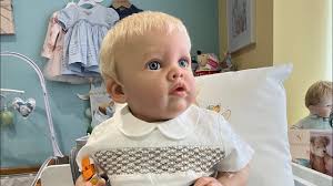 Changing reborn Tommy ( Benjamin by Natalie Blick) into something cooler