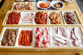 Save more on these kl buffets with credit card chatz brasserie at parkroyal kl boasts a decadent buffet for breakfast, lunch and dinner enjoy 50% cashback of the transaction value, subject to a maximum capping of rm400 cashback per transaction. Hwa Ga Korean Bbq Buffet With A Carte Dishes At Less Than Rm50 Malaysian Flavours