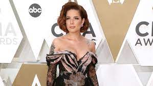 Halsey Fans Go Crazy After Singer Posts Sultry Nude Photo | iHeart