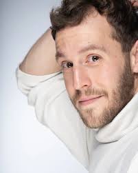 Lo que hace una buena luz! ✨ ¡Y un buen ojo! Como el de la fotógrafa y  directora de escena @mnegueruela En el taller de fotografía con  @jesus_aparicio_photo En su estudio @photostudio_45 #