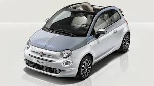 Nell'anniversario dei 100 dalla sua nascita, celebriamo gianni agnelli, il leggendario presidente di fiat che rimane tuttora un'icona di stile e di leadership. Fiat 500 Collezione Brings Vintage Inspired Style To Geneva