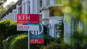 Uk chancellor announced a reduction in the rate of those buying a uk property under the £500,000 threshold will now pay nil in stamp duty. Uk House Price Growth Slows As End Of Stamp Duty Holiday Nears Financial Times