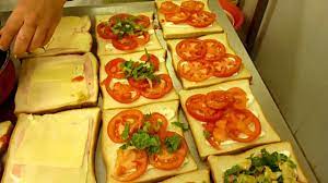 Le pietanze da servire al buffet! Tramezzini Semplici E Mignon Per Antipasti E Buffet Feste Ricette E Come Fare Youtube