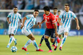 Racing club is going head to head with independiente starting on 11 apr 2021 at 0:00 utc. En Un Clasico De Avellaneda Con Cuatro Expulsados Racing Supero A Independiente Y Logro Un Triunfo Heroico Infobae