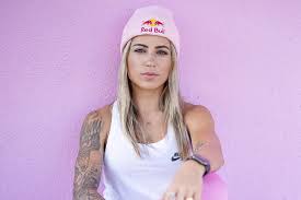 She has 3.4 million fans ac. Leticia Bufoni Skateboard Red Bull Athlete Profile