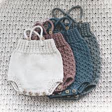 Nrysywktcuigpm Barboteuse en crochet pour poupées & poupons minikane. https lejournaldesaxe com 2018 02 28 fleur crochet fillette coquette tuto