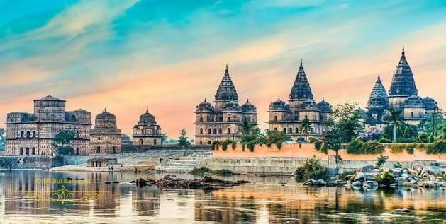 Set against the backdrop of Betwa River, the cenotaphs, or ' chattris' are memorials to the rulers of Orchha. The location adds up to the peaceful views offered by this place. A