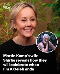 He's shared a very racy bedroom confession 👀🌴 Read more:  https://trib.al/MI2Hpzl