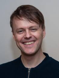 Reagerer kraftig på nyheten om kvinnelig 007-agent: