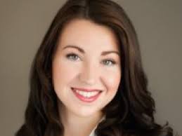 About Elane Kalavrias