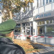 Standort auf der karte, telefon, arbeitszeit, bewertungen. Uberfallserie Auf Vr Banken Neue Erkenntnisse Stadt