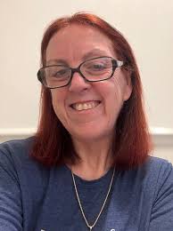 Can someone remove wrinkles from photo?