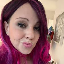 What are some recommended picturesque places in Waltham to photograph?