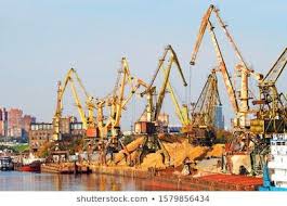 Work Of The Cargo Port Loading Barges With Sand Barge Big Blue Building Business Cargo Channel City Cityscape Constructio In 2020 Photo Barge Cargo