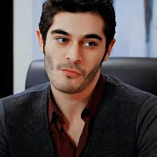 Pin de Akilesh Kumar en Burak Deniz