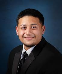 Edna Mendiola's Instagram, Twitter & Facebook