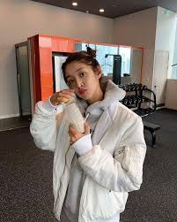 ê¹€ë¹ˆìš° ì•„ë‚´ì˜ë§› ë‚˜ì´ ë‚¨íŽ¸ ê²°í˜¼ ì§'ì•ˆ ì§' ì„±í˜• ê³¼ê±° ì§ì—… ì•„íŒŒíŠ¸ ì¸ìŠ¤íƒ€