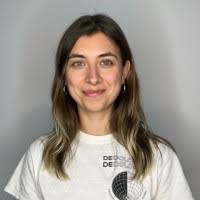 Laura Alex's Instagram, Twitter & Facebook