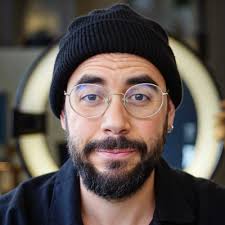 Can you see that older look in our eyes? Last September 28th marked 5 years  since we did our first installation in Barcelona. To celebrate this epic  moment, we have created a