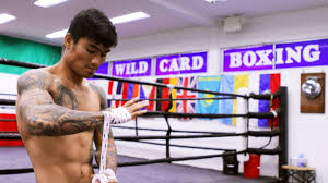 The moment occurred on his wife. H3wyavux5ncngm