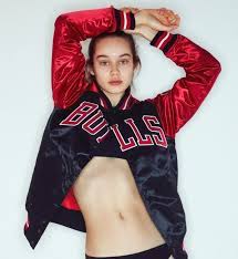 Star trek uss defiant deep space nine polar lights pol952 1 1000. Facebook