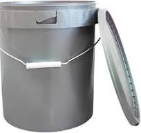 18L Black Plastic Bucket with Lid Food Safe Airtight Storage Container  Metal Handle Empty Container Industrial Bucket (1) : Amazon.com.be: Home &  ...