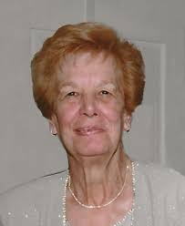 Elsie Cabral's Instagram, Twitter & Facebook