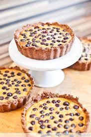 Quark Tartelettes Mit Schwarzen Johannisbeeren Lecker Macht Laune Lecker Lecker Backen Kuchen Und Torten