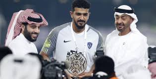 قال حارس مرمى نادي ‎الهلال عبدالله المعيوف، إن أمر مشاركتي في النهائي بيد الجهاز الطبي، مضيفا: وفي حال مشاركتي سأكون متواجد لدعم الفريق ومؤازرته . Ø¹Ø¨Ø¯Ø§Ù„Ù„Ù‡ Ø§Ù„Ù…Ø¹ÙŠÙˆÙ Ø£ÙØ¶Ù„ Ø­Ø§Ø±Ø³ ÙÙŠ ÙƒØ£Ø³ Ø²Ø§ÙŠØ¯