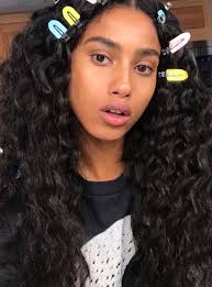 Egyptian Women Join The Natural Hair Movement Egyptian Hairstyles Natural Hair Movement Curly Girl Hairstyles