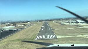 Essendon operates domestic and the most convenient way to get to/from the airport essendon, australia is by taxi, special bus or train. Visual Approach Into Melbourne Essendon Airport Youtube