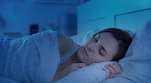 ما هي ساعات النوم المناسبة لك بحسب عمرك ويب طب