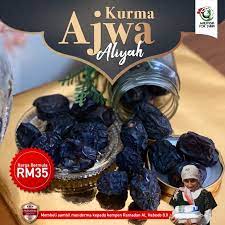 Kurma ajwa merupakan kurma yang dipercaya berkhasiat dan sudah terkenal di seluruh dunia. Kurma Ajwa Aliyah Dari Madinah