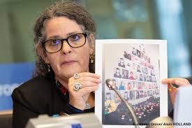 Heather Barr's Instagram, Twitter & Facebook