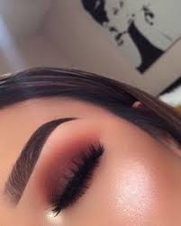 Como Maquillar Los Ojos Paso A Paso Para Principiantes Beauty Beauty Blog Makeup Skincare Beauty Products Beauty Reviews Makeup Reviews Ski Maquillaje Ojos Dorados Maquillaje De Ojos Facil Maquillaje De Ojos