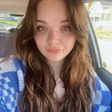 Is there someone in Latonia, Kentucky who can help with dog care today?