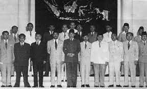 Demokrasi parlementer berakhir saat dikeluarkannya dekrit oleh. Masa Demokrasi Parlementer Share Sejarah