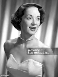 87 Gisele Mackenzie Photos & High Res Pictures