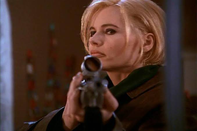 The Long Kiss Goodnight (1996) Film Review | ireckonthat