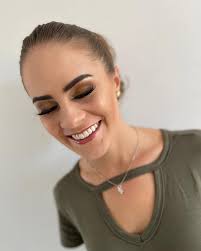 Monizza de Andrade -Makeup