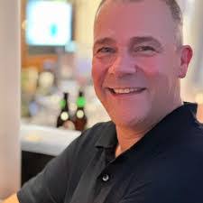 Ella Heaton's Instagram, Twitter & Facebook