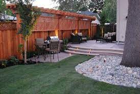 Although bamboo and acmena smithii are among the top landscaping ideas for privacy, many landscapers in the 20th century turned to planting gardens in layers for aesthetics and for privacy. Pin On Outdoors Pergolas